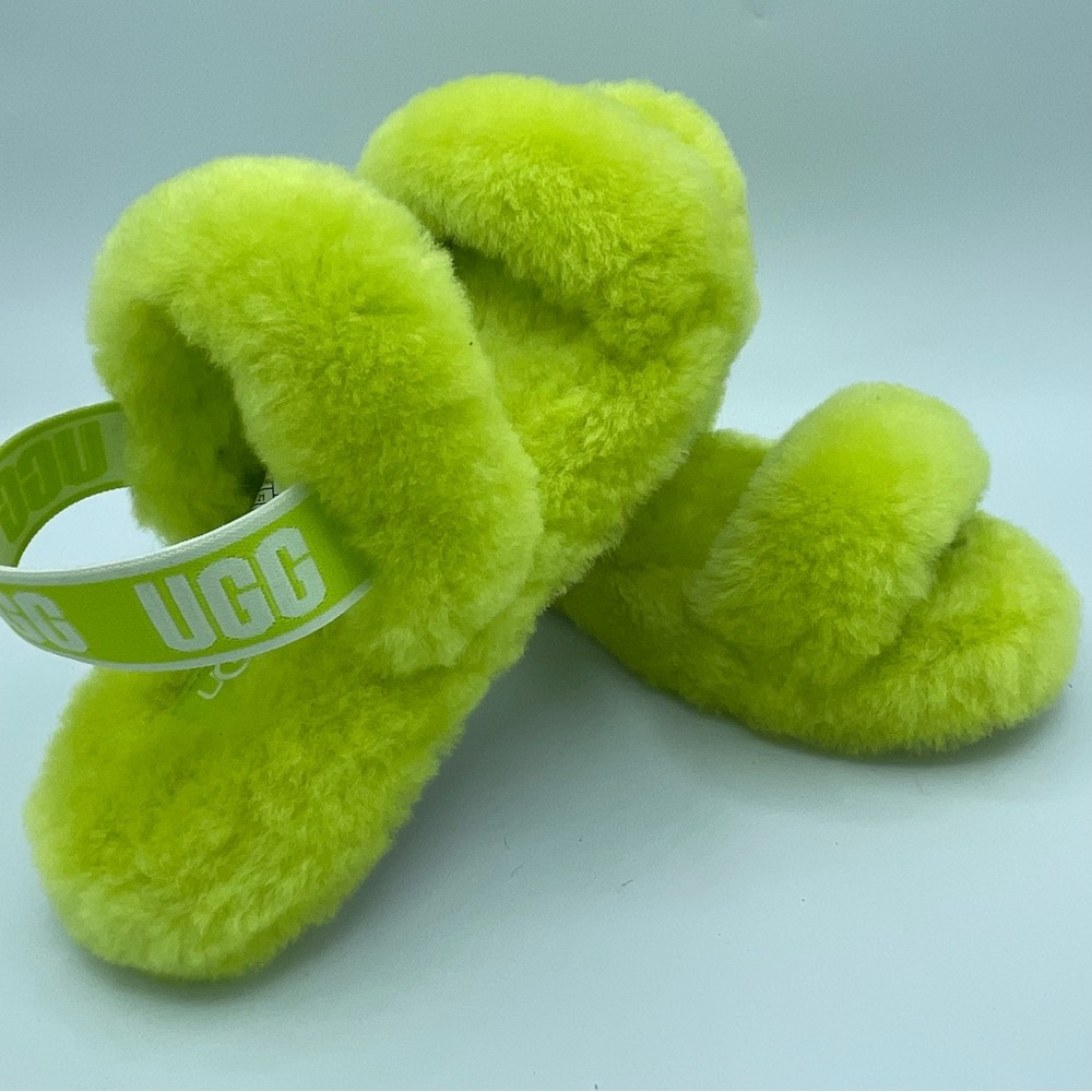 UGG oh Yea “Key Lime” Girls Sandal